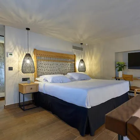 Castello Infinity - Adults Only